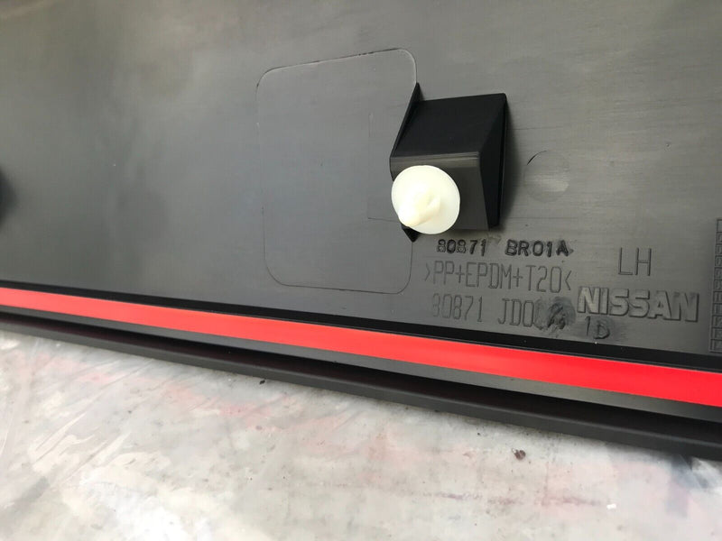 NISSAN QASHQAI J10 2007-2010 FRONT LEFT DOOR TRIM MOULDING 80871 BR01A