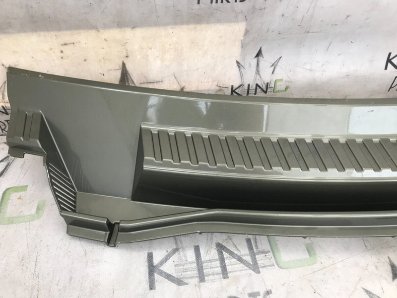 LAND ROVER DEFENDER L663 2020-ON WINDSHIELD WIPER MOTOR COVER TRIM SCUTTLE PANEL