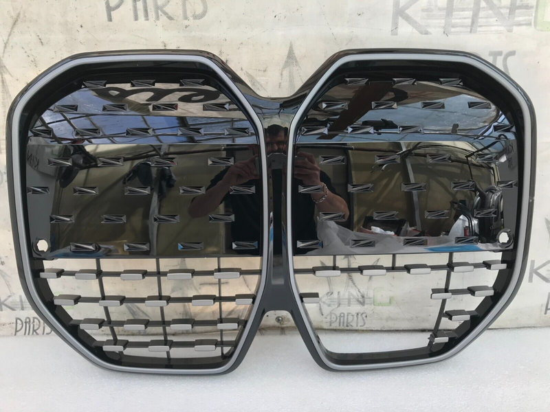 BMW i4 G26 2022-2024 FRONT BUMPER GRILL RADIATOR *(RADAR HOLE)  946346