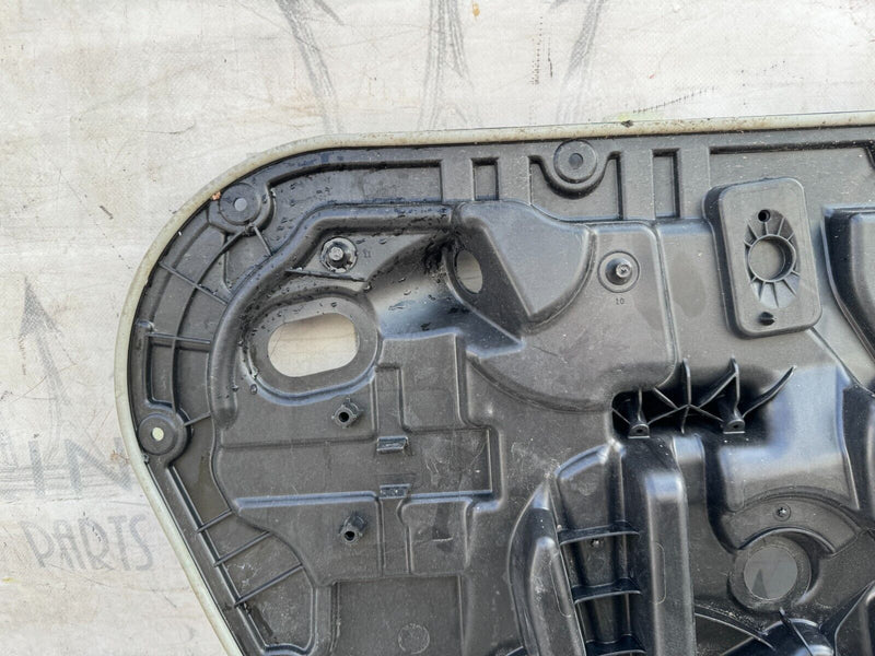 VOLOVO XC90 2016-2020 REAR RIGHT DOOR PANEL CARRIER 31349765