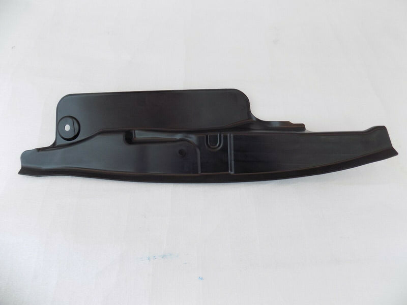 VW GOLF VI 6 2008-2012 FRONT RIGHT FENDER WING BRACKET HOLDER 1K5821112A /S16-37