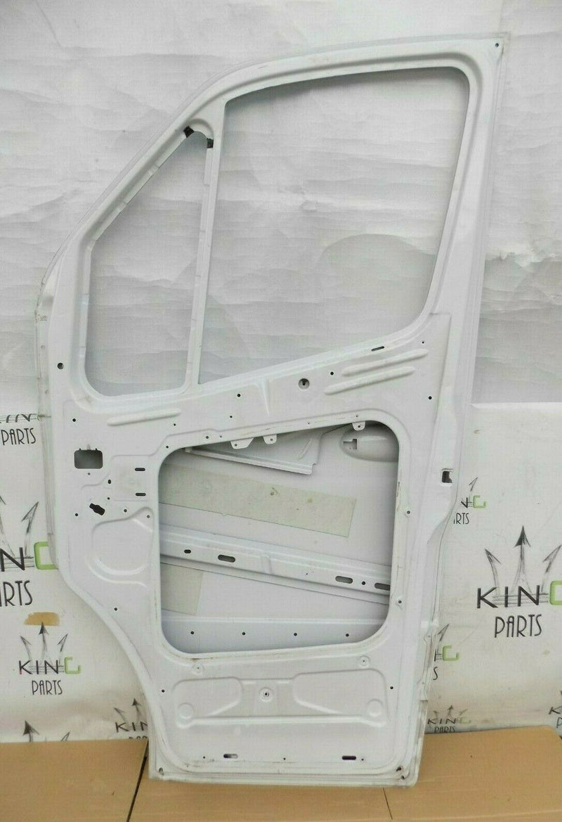 MERCEDES SPRINTER W910 2019-ON FRONT RIGHT DOOR PANEL WHITE