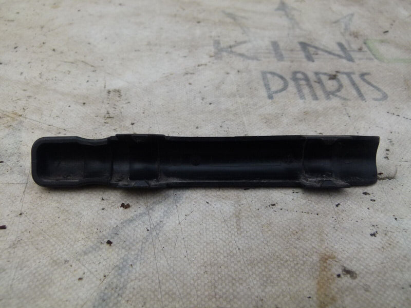 MINI COUNTRYMAN F60 2017-22 WINDSHIELD HOSE LINE MOUNT GENUINE 7373183