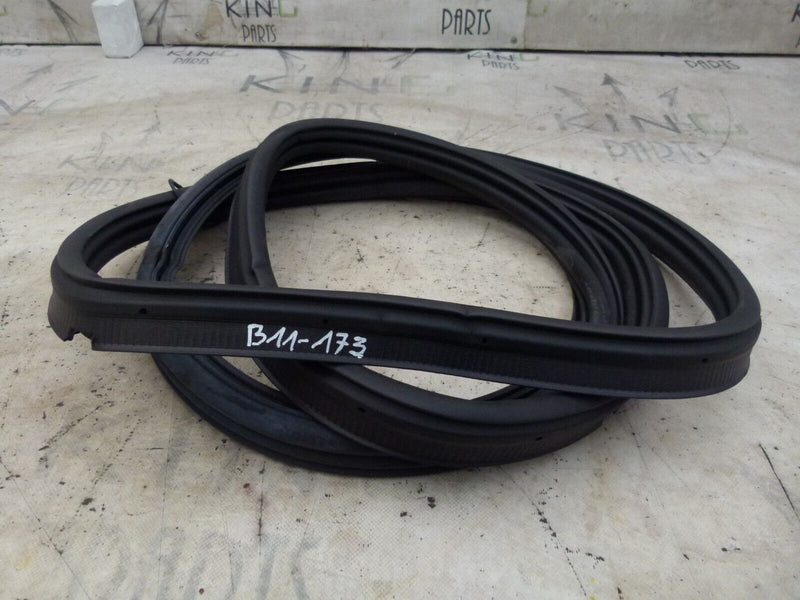 FORD MONDEO ESTATE MK5 2014-2022 TAILGATE WEATHERSTRIP GENUINE 2131658