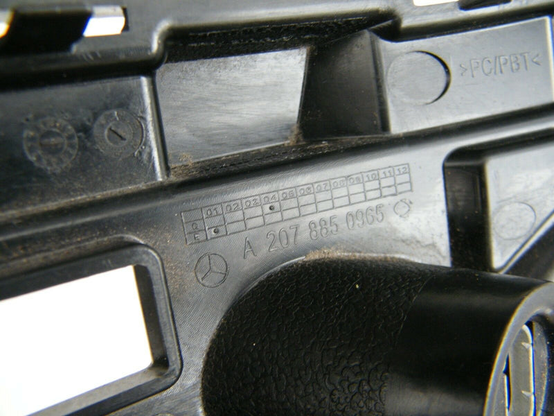 MERCEDES E CLASS W207 COUPE CONVERTIBLE BUMPER BRACKET N/SR A2078850965 (MB12)