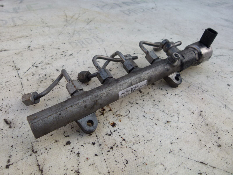 MERCEDES C W204 2007-11 DIESEL 2.2 FUEL INJECTOR RAIL GENUINE A6510700495