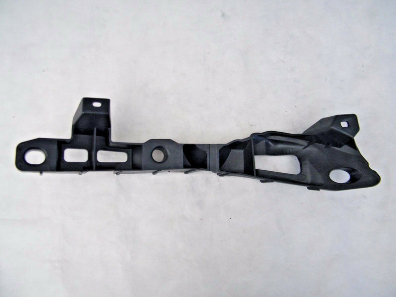 RENAULT CLIO 3 LEFT FRONT BUMPER GUIDE MOUNTING FOR REFLECTOR 8200800090 (R11)