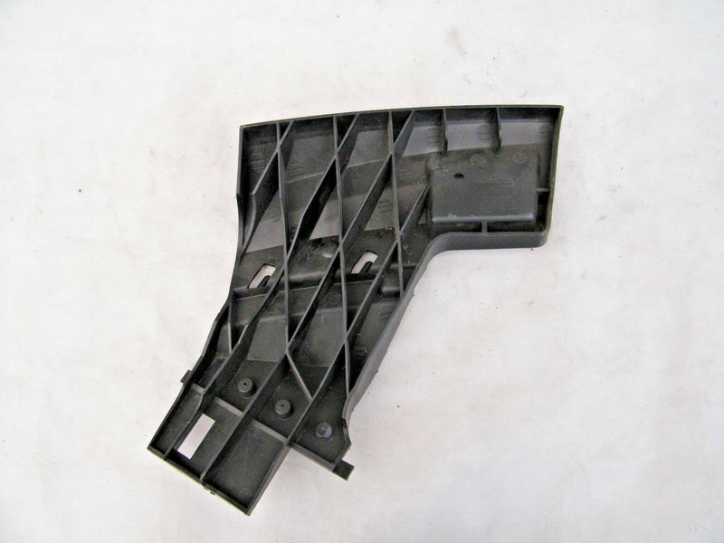VOLVO V60 2011-2013 Left Front Bumper Panel Bracket 31323428 (070)