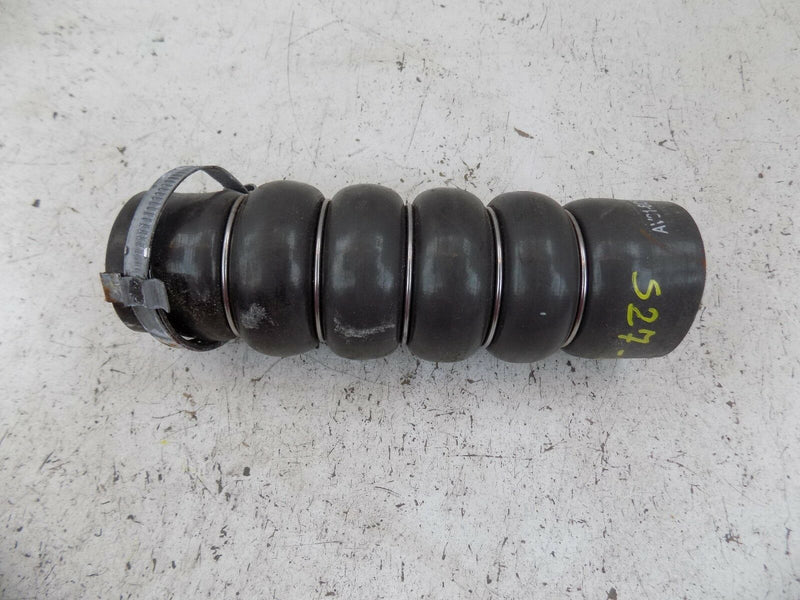FORD FOCUS III 1.6 1,6 TDCI HOSE PIPE TURBO INTERCOOLER AV616C646HE (S27-25)