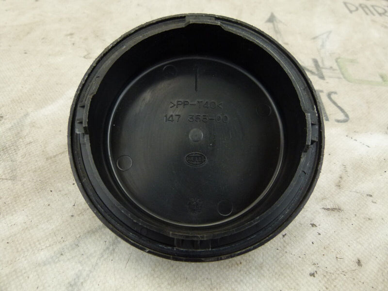VOLKSWAGEN VW AUDI HEADLIGHT DUST COVER CAP GENUINE 147353-00