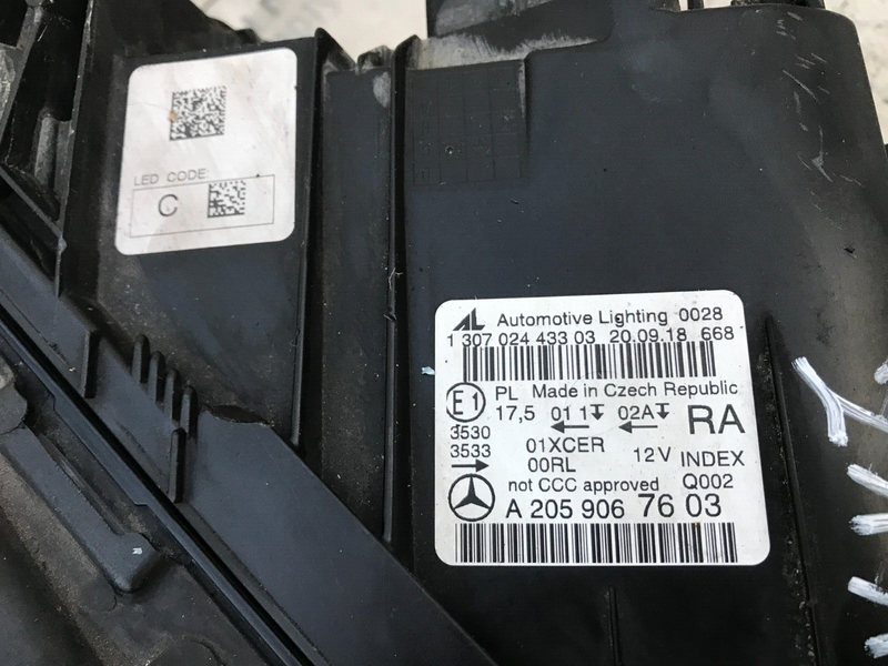 MERCEDES W205 2015-18 RIGHT DRIVER SIDE LED HEADLIGHT GENUINE A2059067603