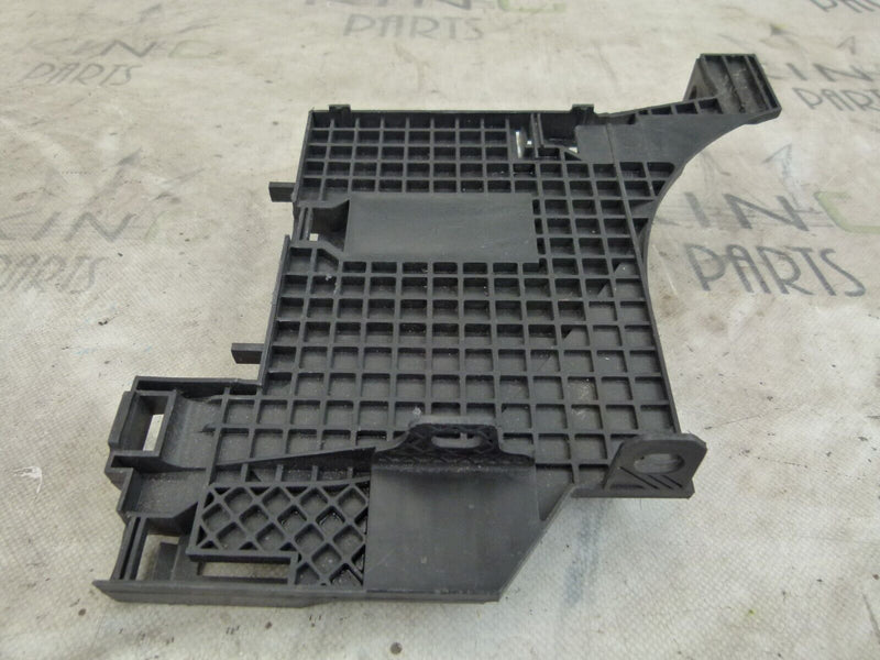 RANGE ROVER EVOQUE 2012-15 LEFT HEADLIGHT BRACKET GENUINE 00122222