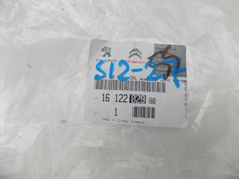 PEUGEOT 108 2014-ON FRONT RIGHT DAYLIGHT TRIM BEZEL SURROUND 1612202980 /S12-27