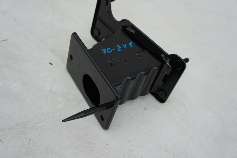KIA CEED 2010-2012 BUMPER MOUNT BRACKET SUPPORT RIGHT 86642 1H500 (S18-02)
