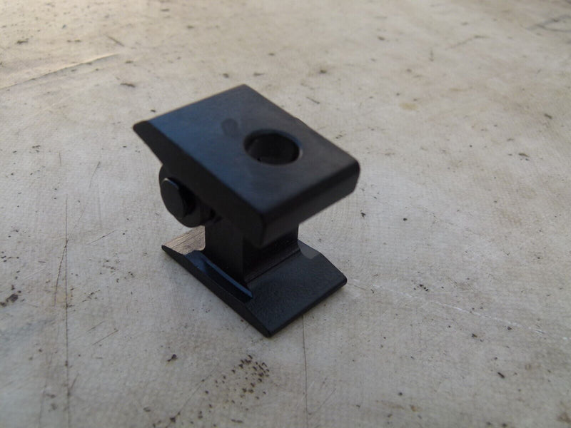 BMW 1 SERIES F20 2011-15 FRONT RIGHT DOOR UPPER HINGE GENUINE 7284534