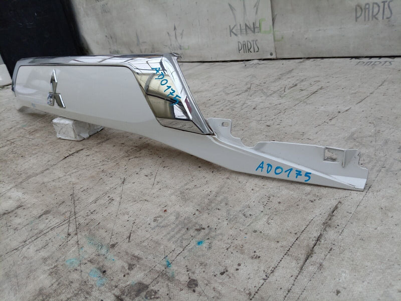 MITSUBISHI OUTLANDER 2014-2019 TAILGATE COVER BOOT LID TRIM 5817A265-02