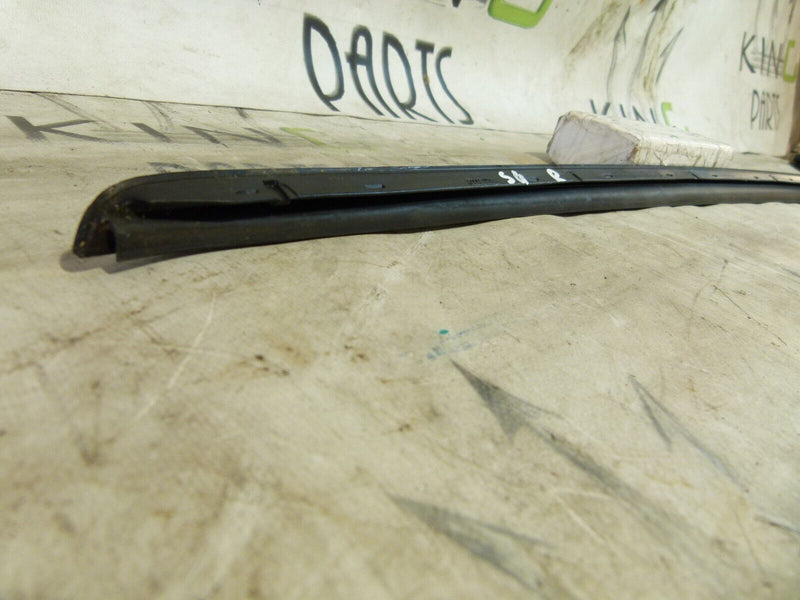 AUDI A4 S4 8W B9 2016-ON WINDSCREEN RIGHT WATER DEFLECTOR TRIM 8W0854328