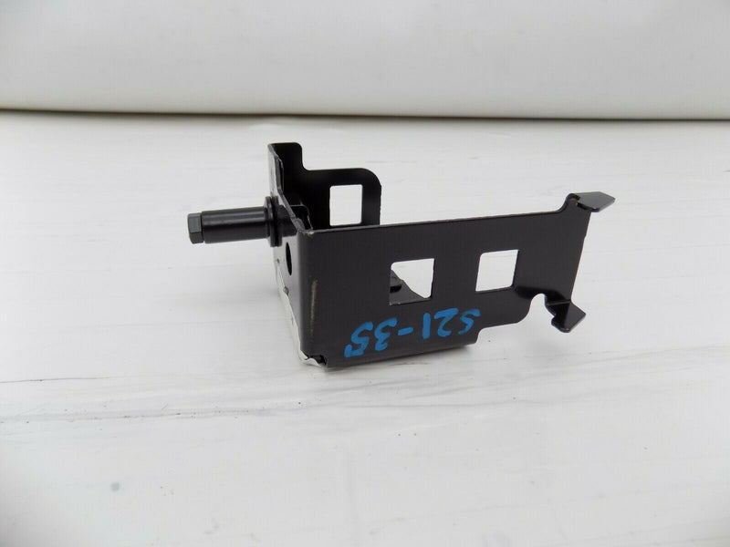 RENAULT SCENIC 2016-ON FRONT LEFT FENDER BRACKET CARRIER *NEW 622349675R /S21-35