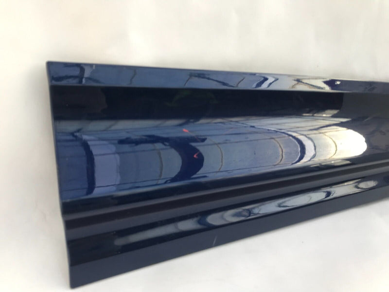 PORSCHE MACAN S T GTS 2022  FRONT DOOR PANEL TRIM MOULDING RIGHT SIDE 95B837890