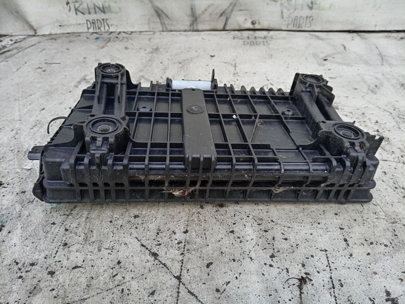 MERCEDES GLC X253 2.0 PETROL BATTERY TRAY PAD HOLDER GENUINE ! A2056201502