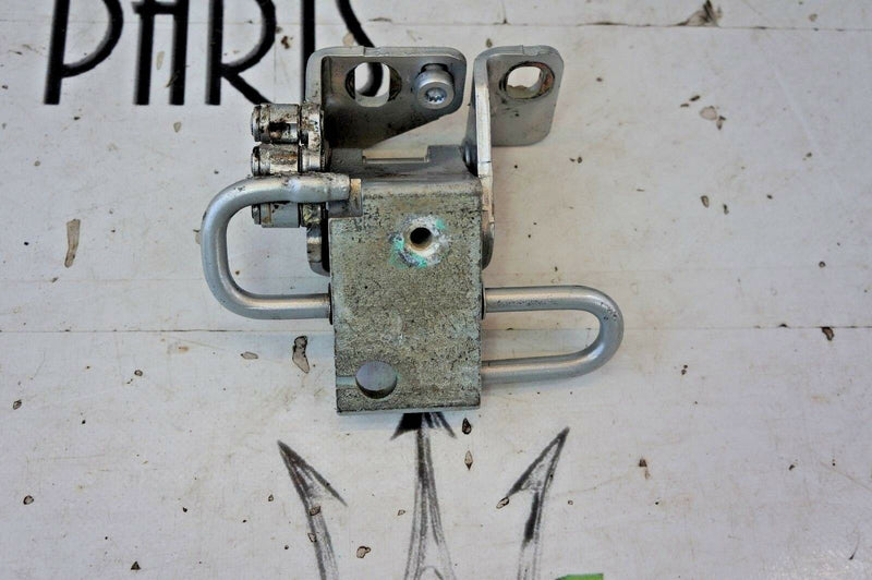 VW GOLF VI MK6 2008-2012 FRONT LEFT DOOR HINGE 1K0831411Q