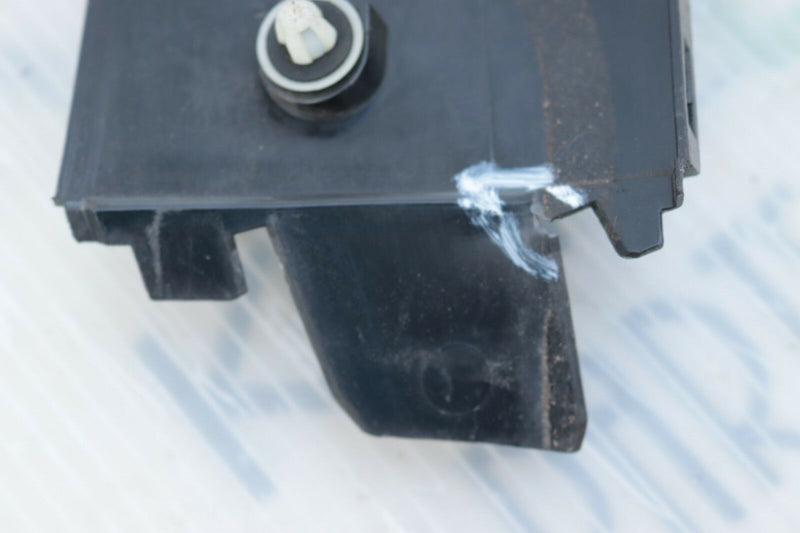 BMW 3 SERIES E91 2005-2013 TAILGATE UPPER TRIM PANEL 7119051