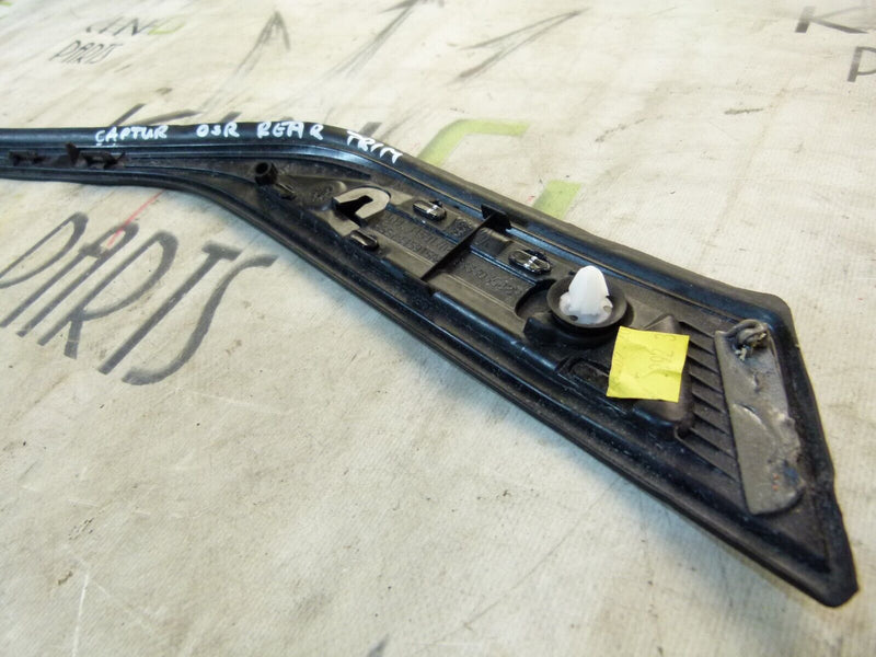 RENAULT CAPTUR 2020-ON REAR RIGHT SIDE DOOR MOLDING TRIM 833303582R