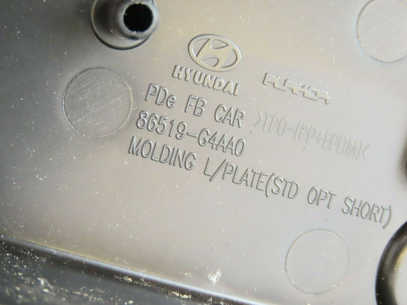 HYUNDAI i30 2019-ON FASTBACK FRONT NUMBER PLATE HOLDER SHORT *NEW* G4AA0