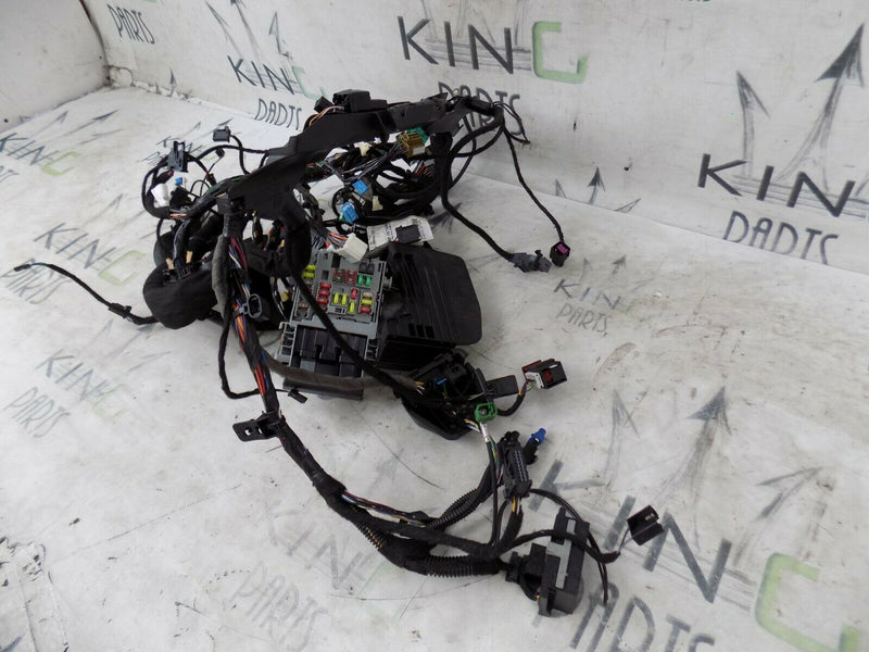 VAUXHALL INSIGNIA 2008-16 2.0 CDTi DASHBOARD WIRING LOOM + FUSE BOX 13278490