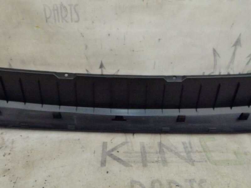 HYUNDAI GETZ 2005-09 REAR BUMPER UPPER MOULDING GENUINE 866231C300