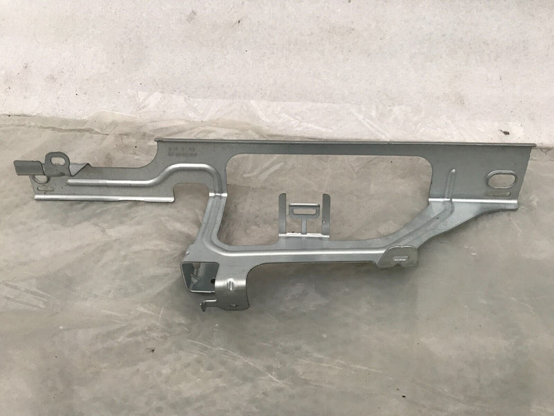 MERCEDES GLC X253 2016-21 LOWER QUARTER BOOT TRUNK METAL BRACKET A2536910214