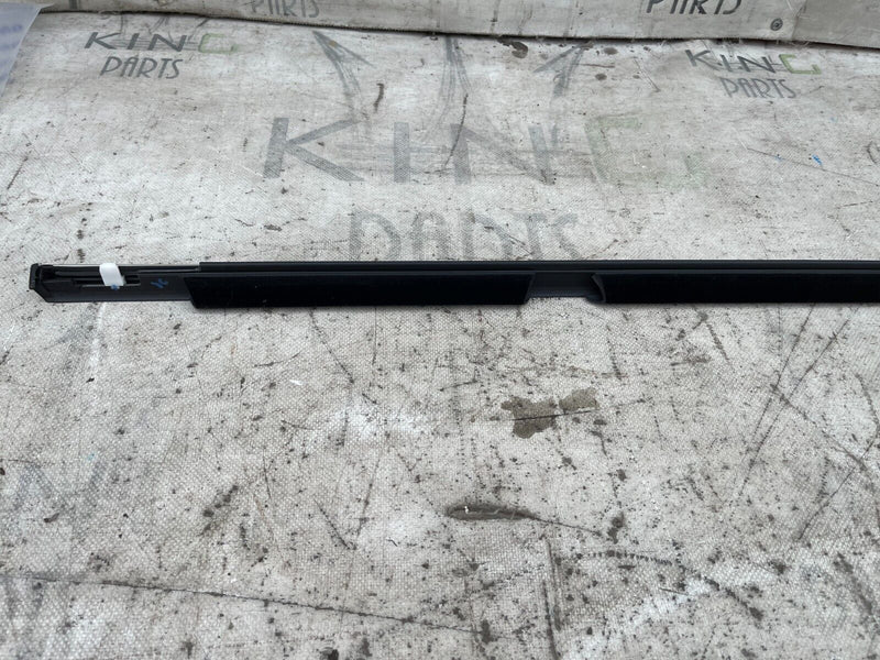 VOLVO XC90 MK2 2017-2022 REAR RIGHT DOOR WINDOW TRIM 32237183