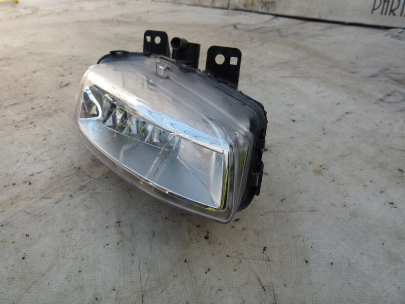 LAND ROVER DISCOVERY SPORT 2014-2019 RIGHT FOG LIGHT GENUINE FJ3215200AC