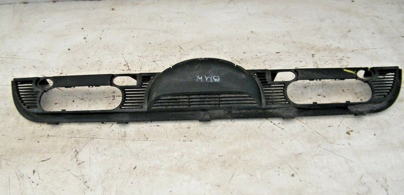 BMW 5 SERIES E60 M5 2003-2010 CONVERTIBLE REAR TRIM MOLDING COVER VENT 8204279
