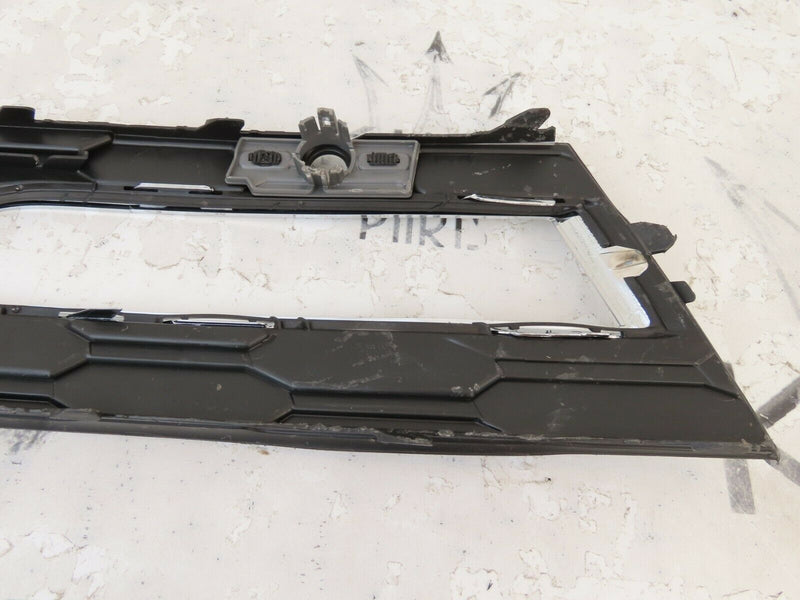 SKODA OCTAVIA 2020-ON FRONT BUMPER RIGHT FOG LIGHT GRILL SURROUND PDC
