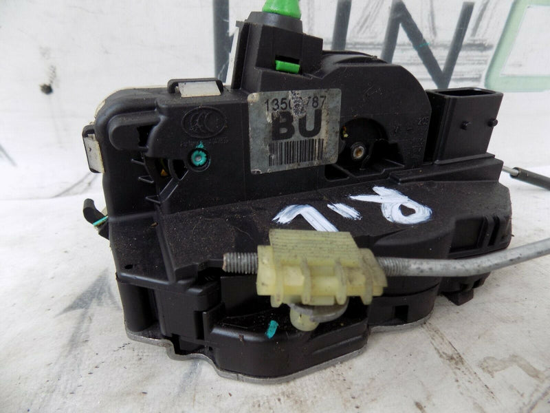VAUXHALL INSIGNIA A 2008-16 - REAR LEFT SUPPORT HANDLE + DOOR LOCK MECHANISM
