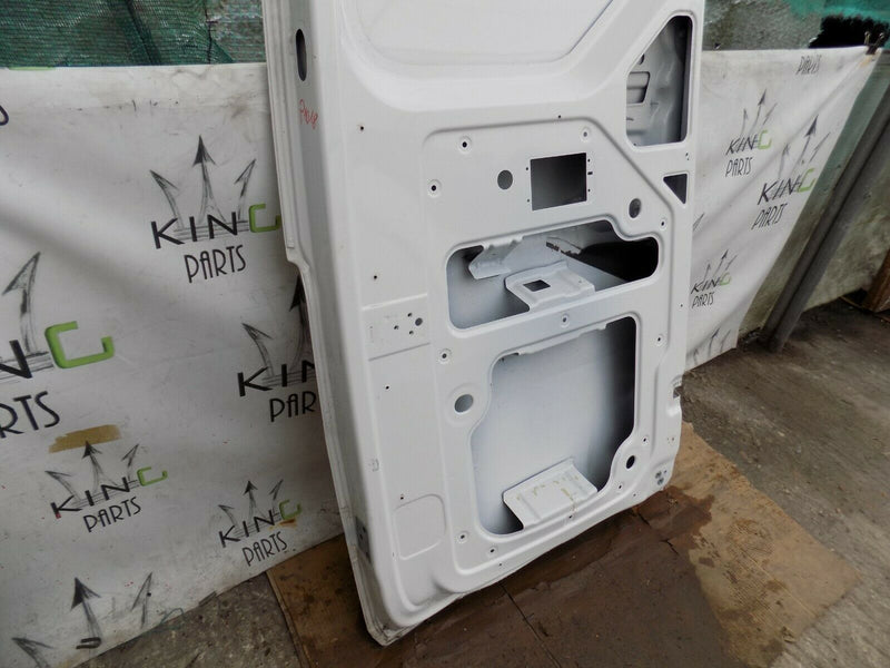 VW CRAFTER TDI SY/SZ MK2  2017-2020  REAR RIGHT BARN DOOR GENUINE WHITE