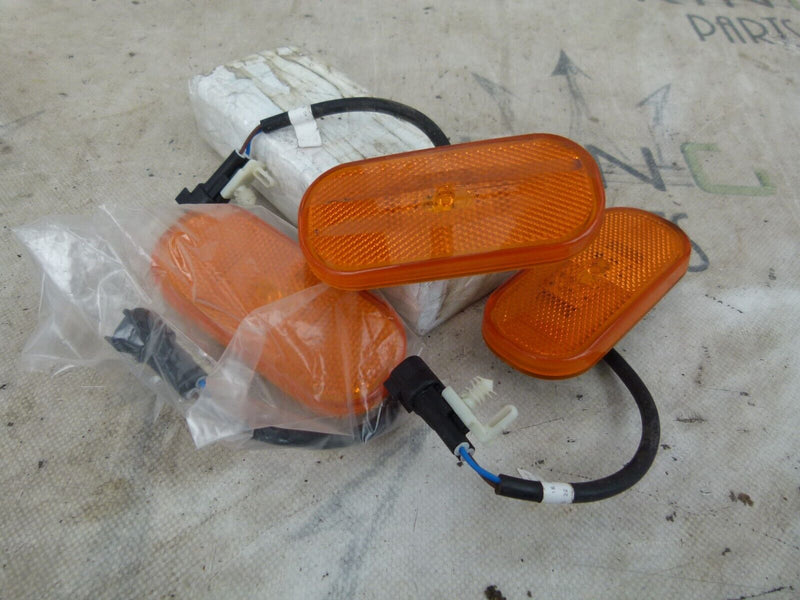 FORD TRANSIT 2014-ON SIDE MARKER LIGHT LENS LAMP GENUINE BK3115442CB S72-20