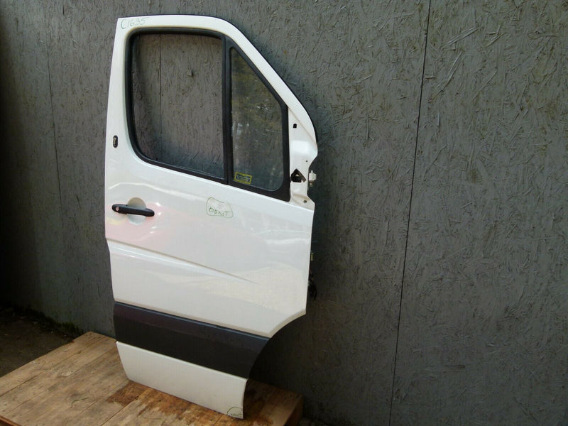 MERCEDES SPRINTER W906 06-17 RIGHT SIDE FRONT DOOR PANEL & LOCK & WINDOW