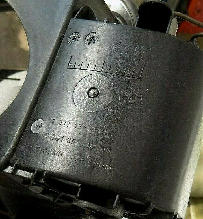 BMW 5 SERIES GT F07 2010-2016 FUEL FLAP UNIT FILLER NECK ASSEMBLY 7217171 S51-03