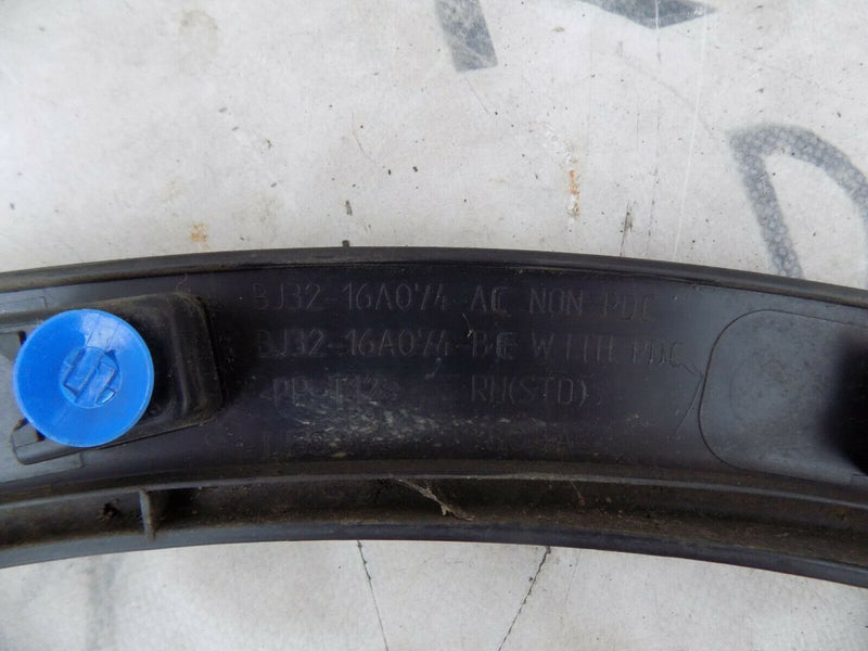 RANGE ROVER EVOQUE L538 2011-2018 FRONT RIGHT WHEEL ARCH MOLDING BJ3216A074