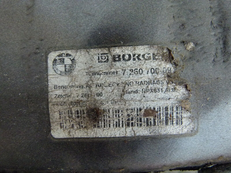 BMW 3 F30 2011-15 FRONT RIGHT WHEEL MUD GUARD COVER GENUINE 7260700