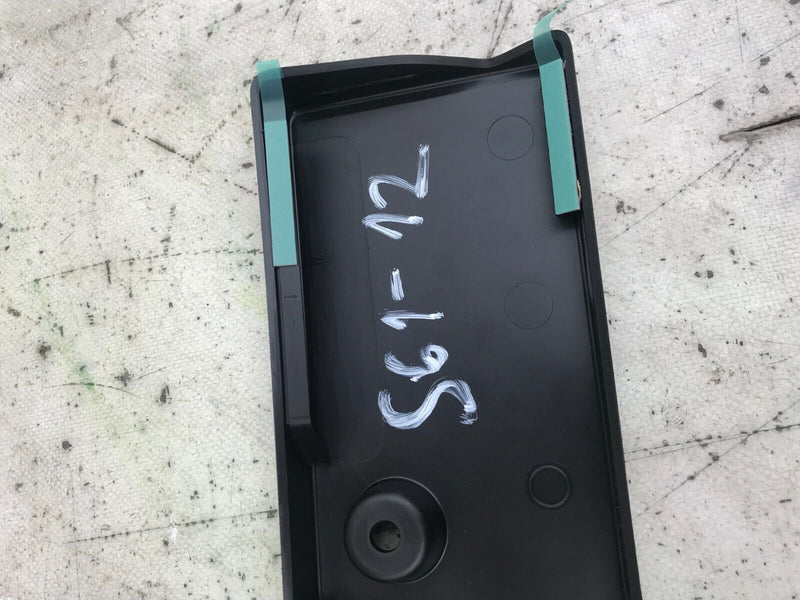 NISSAN JUKE F15 2010-14 PREFACELIFT FRONT NUMBER PLATE HOLDER 96210BA61B