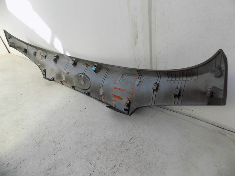 HYUNDAI TUCSON IX35 LM 2010-2013 TAILGATE PANEL TRIM MOULDING 87371-2S000