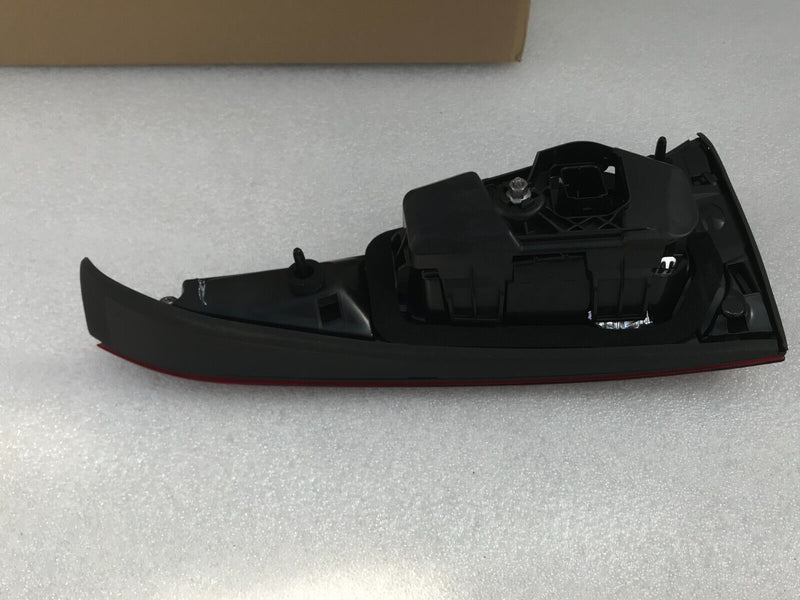 MERCEDES W206 ESTATE 2021-ON *8PIN REAR TAIL LIGHT LEFT PASSENGER A2069062101