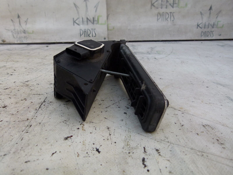 MERCEDES C W204 2007-2011 GAS ACCELERATOR PEDAL GENUINE A2043000204