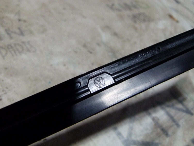 VW GOLF MK7 2012-2016 WINDSCREEN RIGHT END TRIM GENUINE 5G0854328