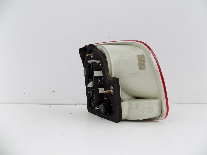 VW TOUAREG MK1 7L 2002-2006 GENUINE REAR INNER TAIL LIGHT LAMP RIGHT SIDE
