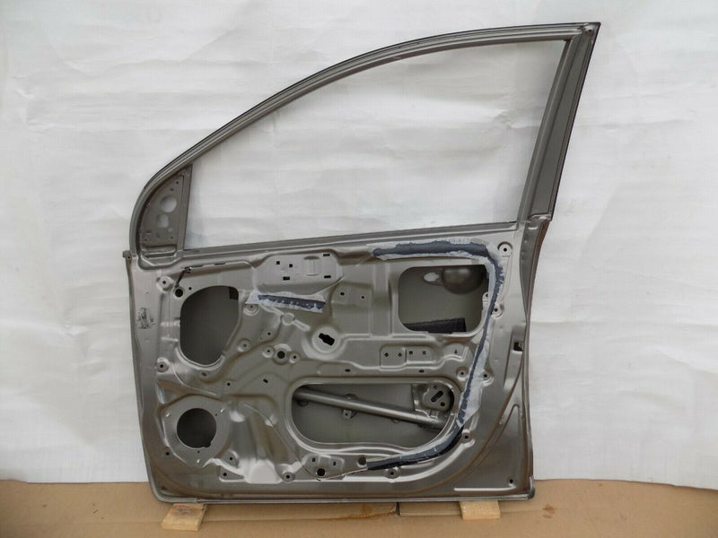 KIA PICANTO 2017-ON FRONT RIGHT DOOR PANEL IN GREY