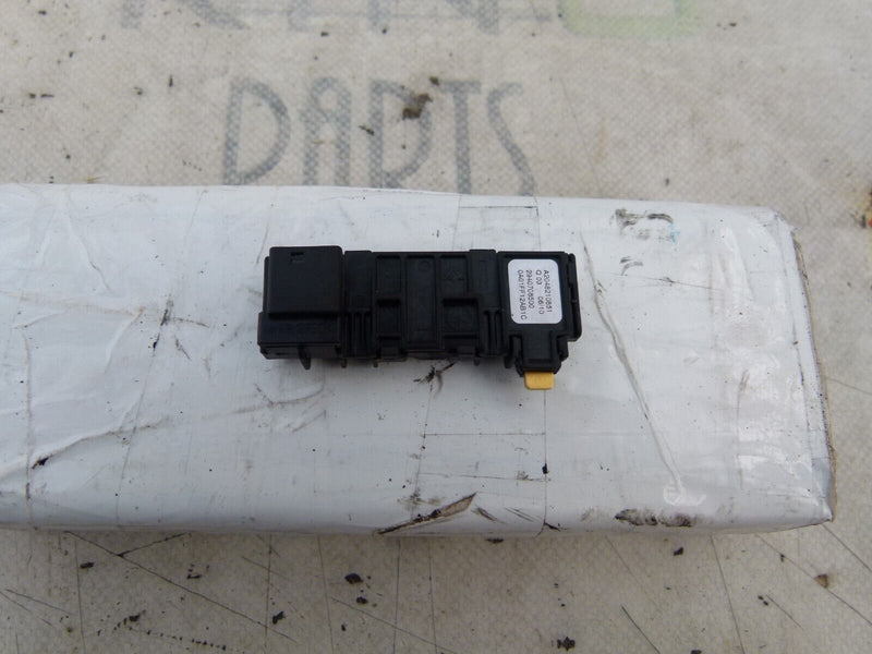 MERCEDES C W204 2007-2011 OUTER TEMPERATURE SENSOR GENUINE A2048210851